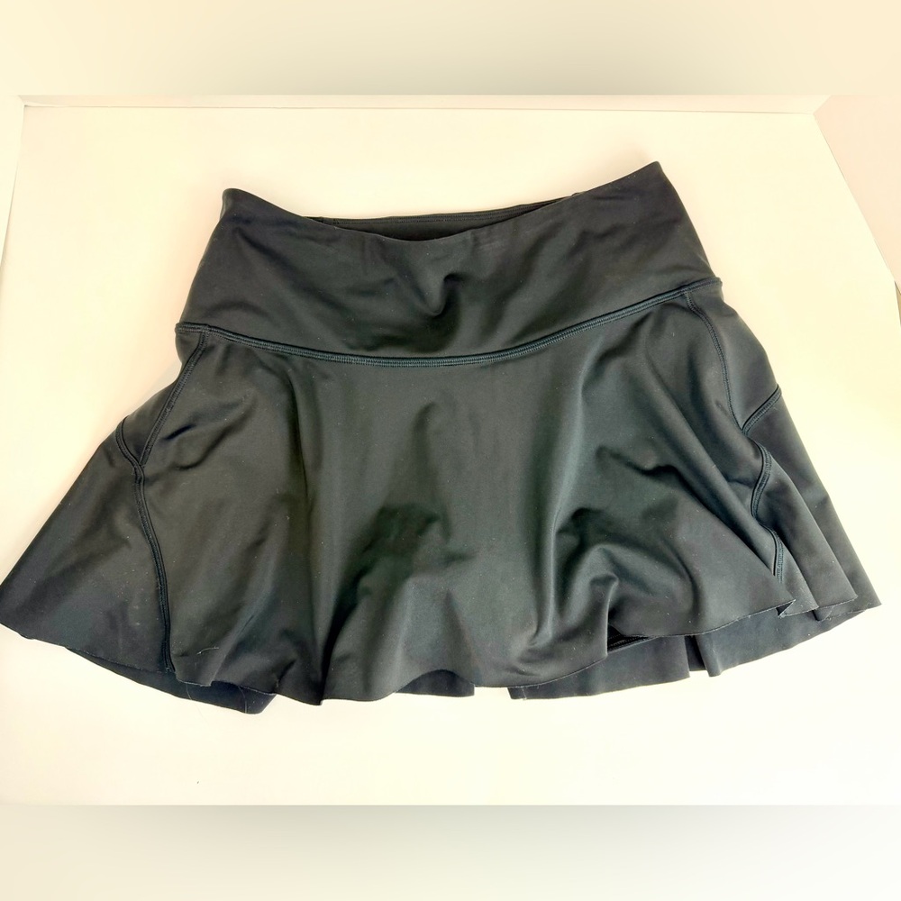 Athleta Ace Tennis Skort 13.5” Black Size Small